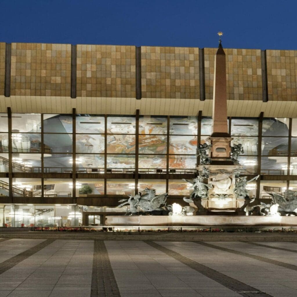 Orgelstunde - Leipzig Gewandhaus zu Leipzig, Großer Saal 19.10.2025 -14.06.2026 16:00 Uhr 2 Arena Ticket | Orgelstunde - Leipzig Gewandhaus zu Leipzig, Großer Saal 19.10.2025 -14.06.2026 16:00 Uhr | Gewandhaus aussen Abend scaled 1x1 20260519133337