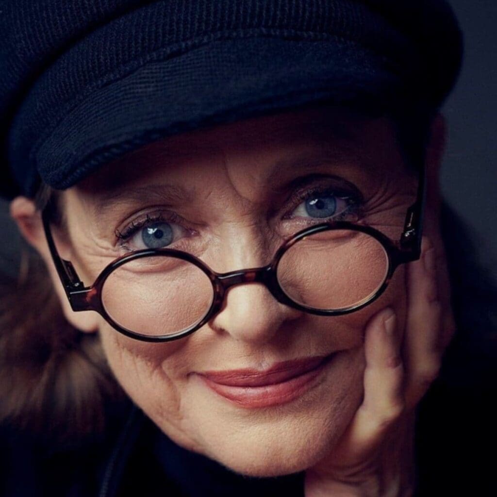 Katharina Thalbach liest: Miss Merkel Mord unter dem Weihnachtsbaum ZWICKAU | Konzert- und Ballhaus Neue Welt Zwickau 02.11.2026 19:30 Uhr (Kopie) 2 Arena Ticket | Katharina Thalbach liest: Miss Merkel Mord unter dem Weihnachtsbaum ZWICKAU | Konzert- und Ballhaus Neue Welt Zwickau 02.11.2026 19:30 Uhr (Kopie) | 2026 01 15 Katharina Thalbach 1x1 20260109095527 4x3 20260616165521 1x1 20260616170024