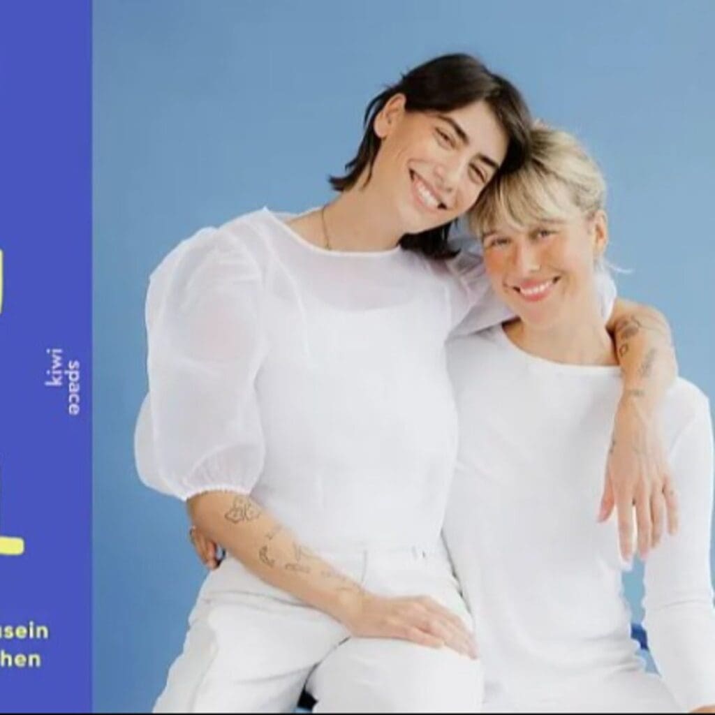 Gesina Demes und Annika Prigge - Zum ersten Mal | LEIPZIG LIEST 21.03.2026 19:00 Uhr Blauer Salon Central Kabarett 6 Arena Ticket | Gesina Demes und Annika Prigge - Zum ersten Mal | LEIPZIG LIEST 21.03.2026 19:00 Uhr Blauer Salon Central Kabarett | 2026 03 21 Gesina Demes 1x1 20260217163306