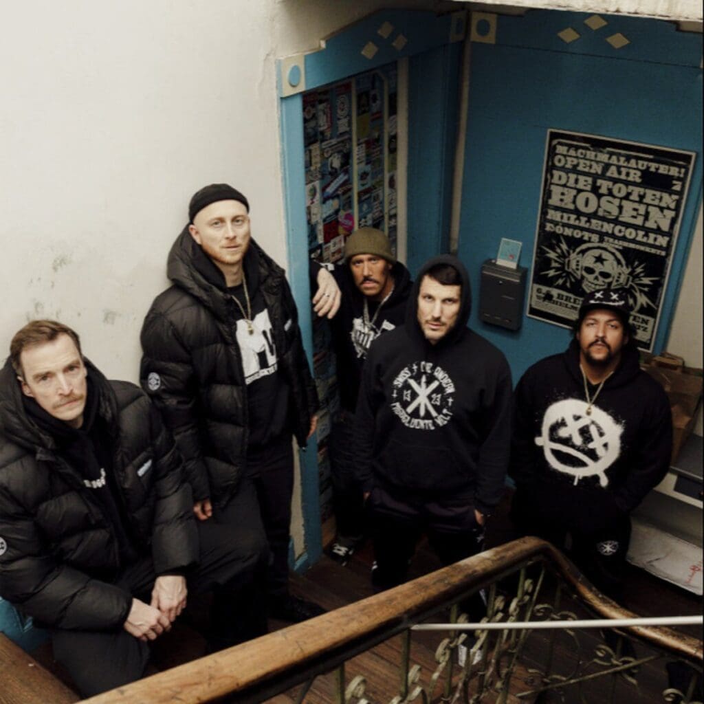 SWISS & DIE ANDERN - Punk lebt Tour 2026 - Dresden - Alter Schlachthof 05.12.2026 19:30 Uhr 9 Arena Ticket | SWISS & DIE ANDERN - Punk lebt Tour 2026 - Dresden - Alter Schlachthof 05.12.2026 19:30 Uhr | 2026 1 05 Swiss 1x1 20260520113245