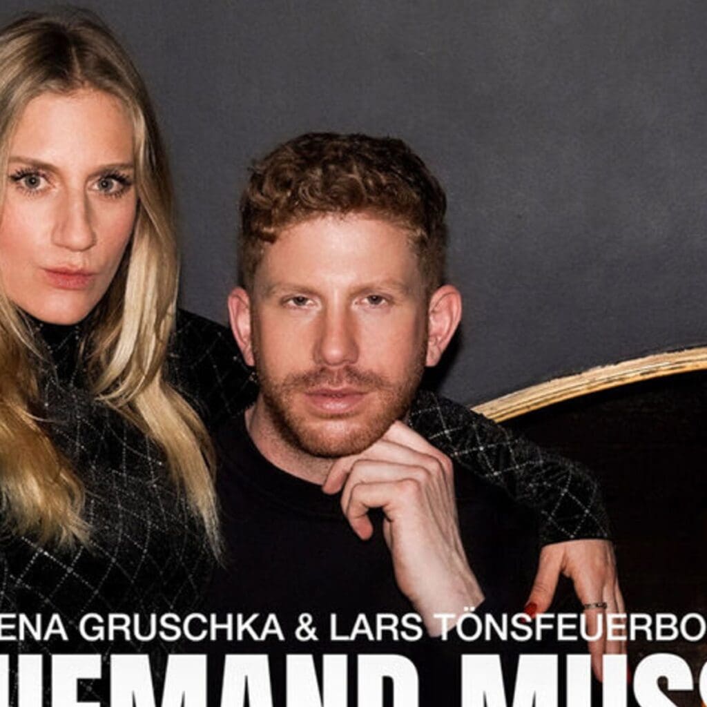 Niemand muss ein Promi sein – die Live Show zum Podcast - Leipzig Kupfersaal 14.11.2026 20:00 Uhr 7 Arena Ticket | Niemand muss ein Promi sein – die Live Show zum Podcast - Leipzig Kupfersaal 14.11.2026 20:00 Uhr | 2026 11 14 Niemand muss ein Promi sein 1x1 20260522083904