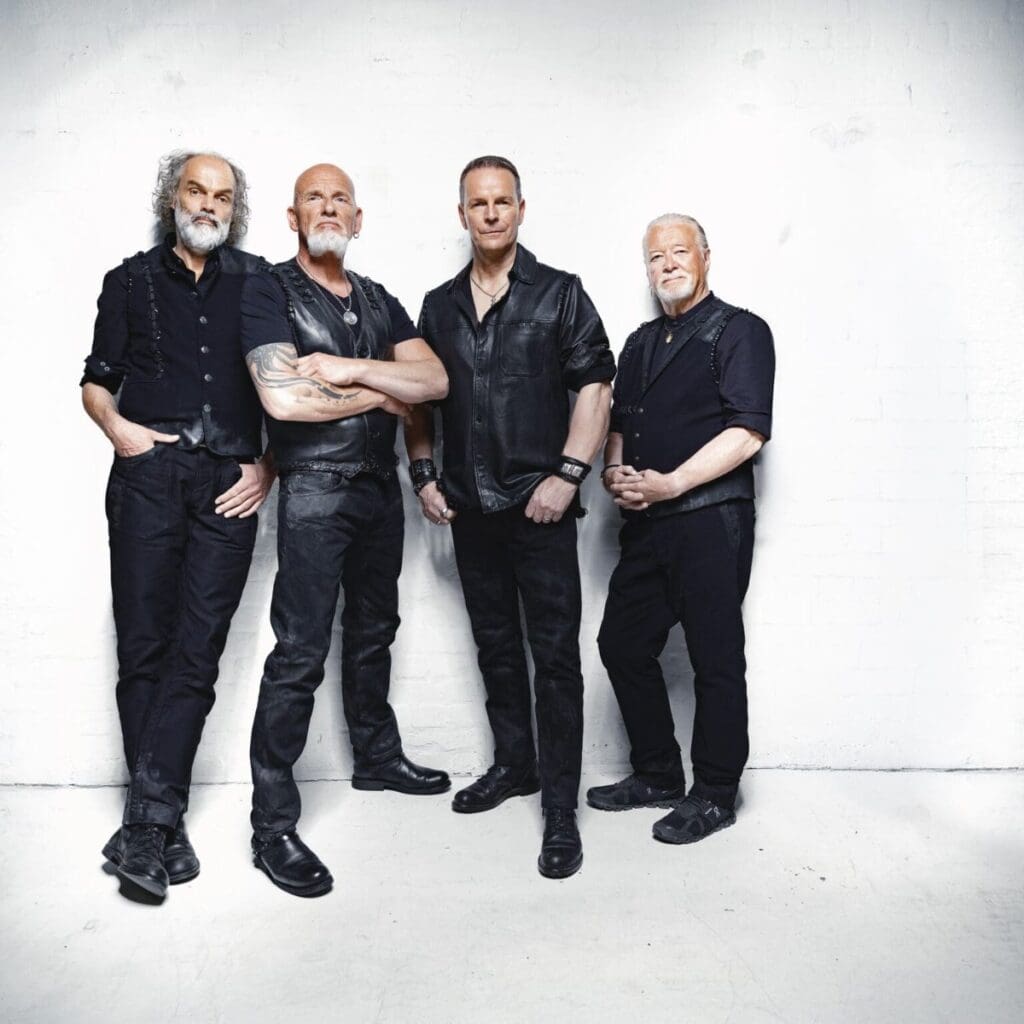 SANTIANO - 15 Jahre - Die große Jubiläumstour 2027 Dresden Filmnächte am Elbufer 17.07.2027 20:00 Uhr 12 Arena Ticket | SANTIANO - 15 Jahre - Die große Jubiläumstour 2027 Dresden Filmnächte am Elbufer 17.07.2027 20:00 Uhr | 2027 07 17 Santiano scaled 1x1 20260611141617