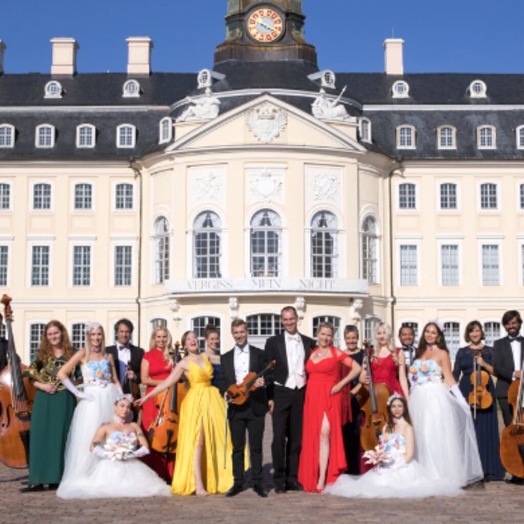 Die große Johann Strauss Revue - Das Neujahrskonzert - Altenburg - Brüderkirche - 16.01.2027 18:00 Uhr 10 Arena Ticket | Die große Johann Strauss Revue - Das Neujahrskonzert - Altenburg - Brüderkirche - 16.01.2027 18:00 Uhr | 2027 01 16 Die grosse Johann Strauss Revue 1x1 20260828124915