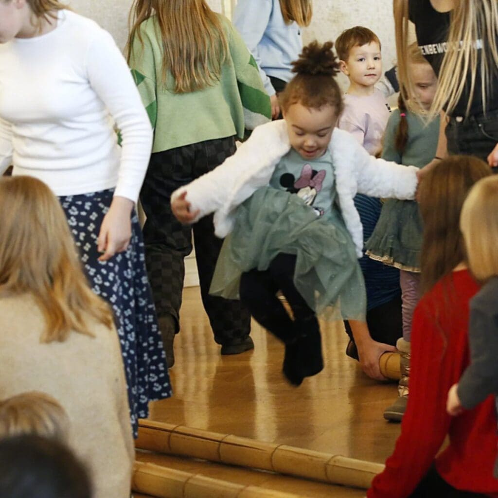 Feuer, Wasser, Sturm - Ein Mitmachkonzert des Kinderchores - Leipzig Opernhaus Konzertfoyer 8 Arena Ticket | Feuer, Wasser, Sturm - Ein Mitmachkonzert des Kinderchores - Leipzig Opernhaus Konzertfoyer | 2027 02 27 Feuer Wasser Sturm 1 1x1 20260820111406