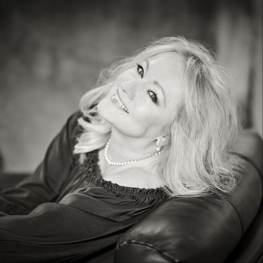 Nicole - Meine Schätze – 45 Jahre Jubiläums Tour - Halle - Steintor-Variete 27.109.2026 18:00 Uhr 6 Arena Ticket | Nicole - Meine Schätze – 45 Jahre Jubiläums Tour - Halle - Steintor-Variete 27.109.2026 18:00 Uhr | 2027 09 27 Nicole 1x1 20260812094319